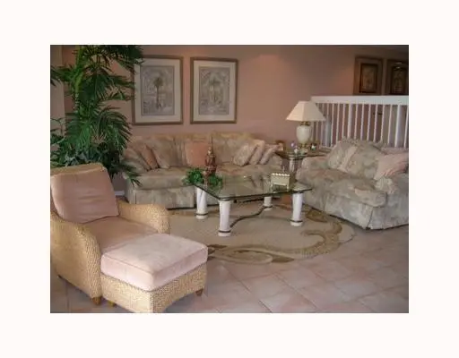 Additional Photo at 4501 N Ocean Boulevard 6, Boca Raton