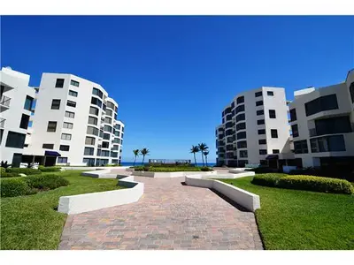 2565 S Ocean Boulevard 211-N, Highland Beach – sold