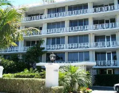 100 ROYAL PALM 4B, Palm Beach – sold