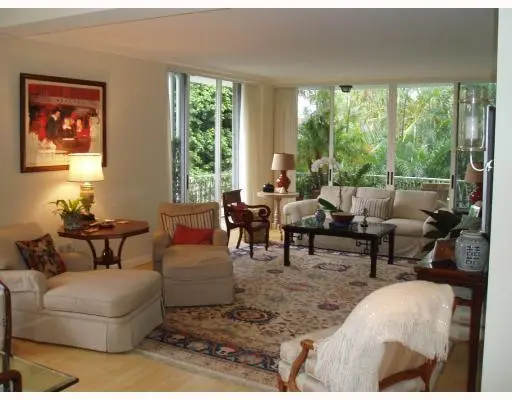 Additional Photo at 429 Australian Avenue 5, Palm Beach