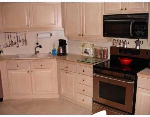 Additional Photo at 4501 N Ocean Boulevard T.H. 3, Boca Raton