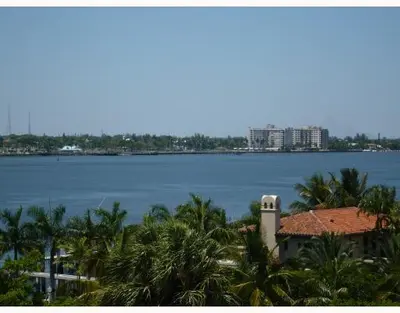 250 Bradley Place 604, Palm Beach – sold