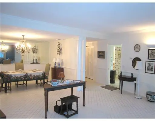 Additional Photo at 100 Royal Palm F1, Palm Beach