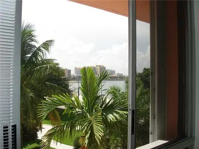 315 S Lake Drive 4A, Palm Beach – sold