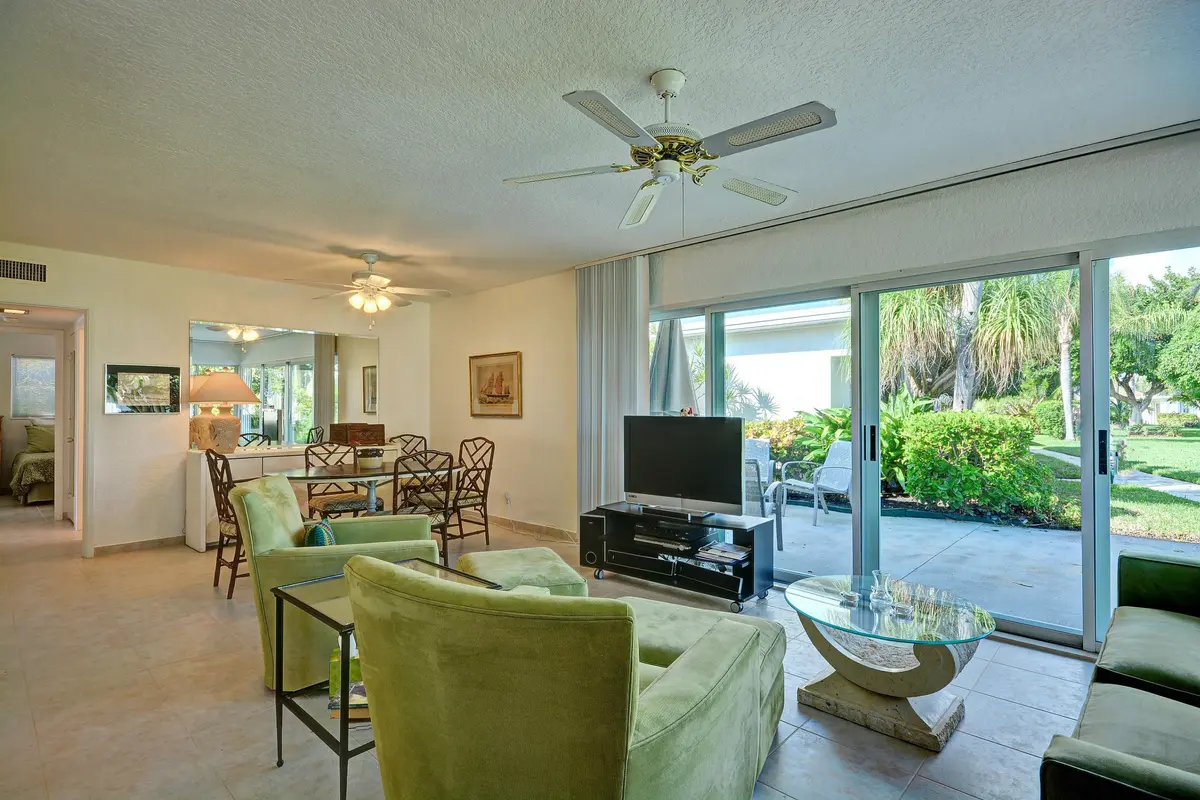 new dining living 2 at 1212 Hillsboro Mile Apt 17, Hillsboro Beach
