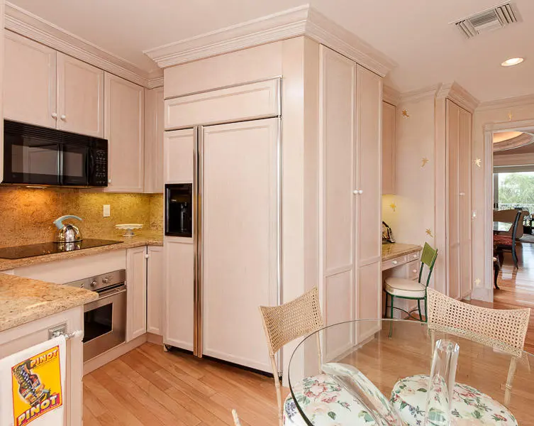 100 Royal Palm Way G4 - MLS-7 at 100 Royal Palm Way 4g, Palm Beach