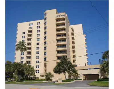 3407 S Ocean Boulevard 4c, Highland Beach – sold