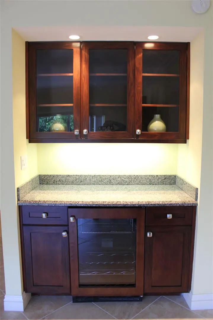 Bar at 250 Bradley Place 304, Palm Beach
