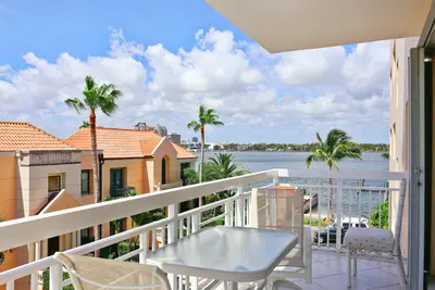 250 Bradley Place 409, Palm Beach – sold