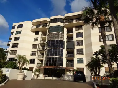 1155 Hillsboro Mile 706, Hillsboro Beach – sold