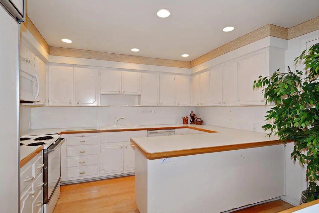 Kitchen at 100 Royal Palm Way D 3, Palm Beach