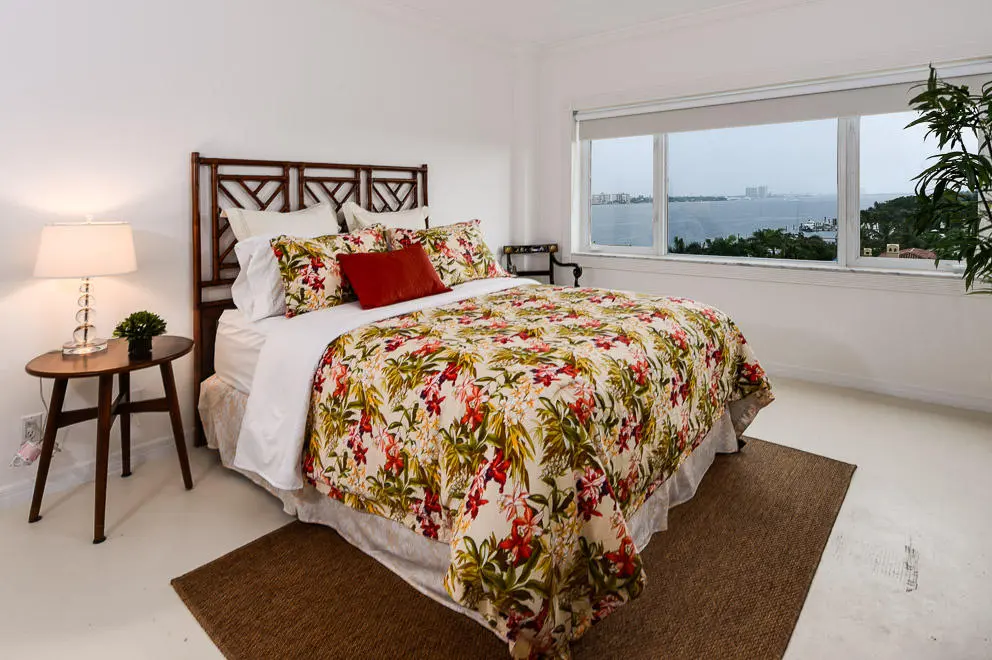Guest Bedroom MLS at 250 Bradley Place 707, Palm Beach