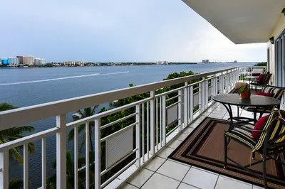 250 Bradley Place 708, Palm Beach – sold