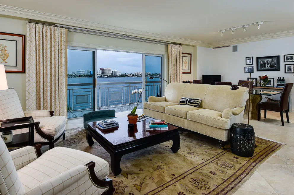 Living Area MLS at 250 Bradley Place 708, Palm Beach