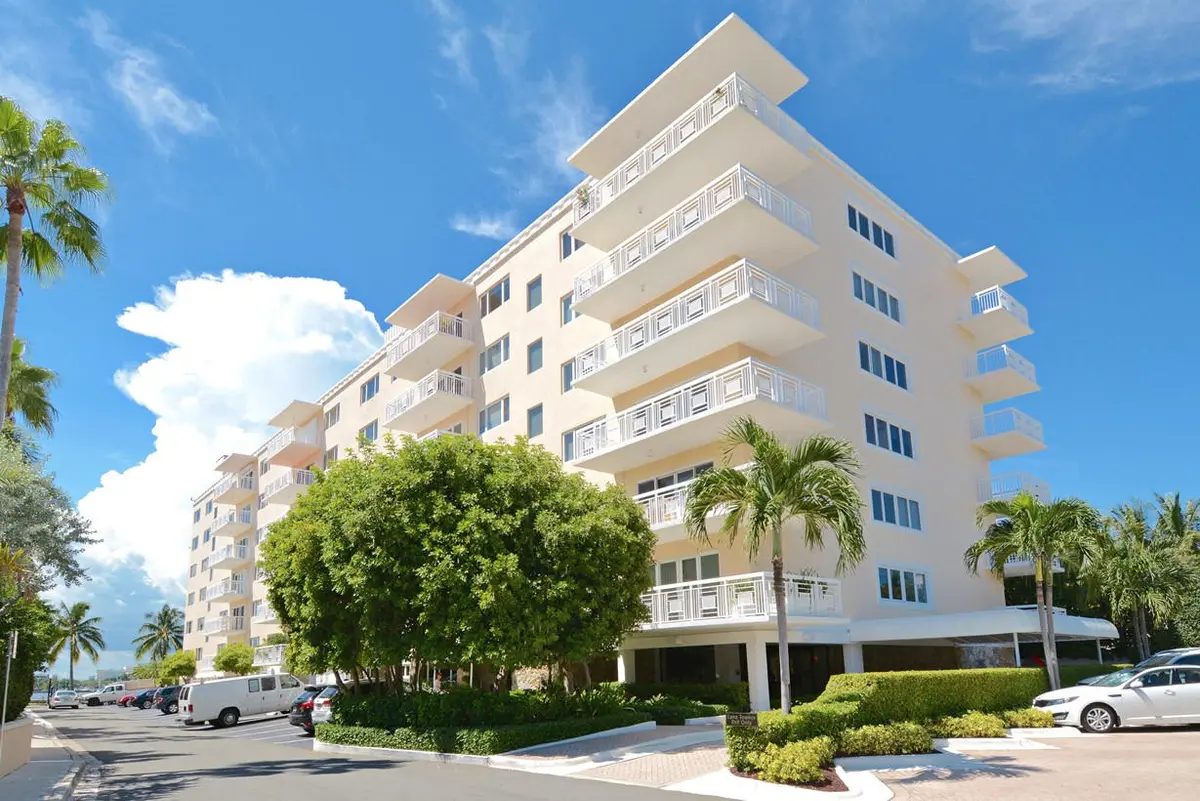 Lake Towers at 250 Bradley Place 202, Palm Beach