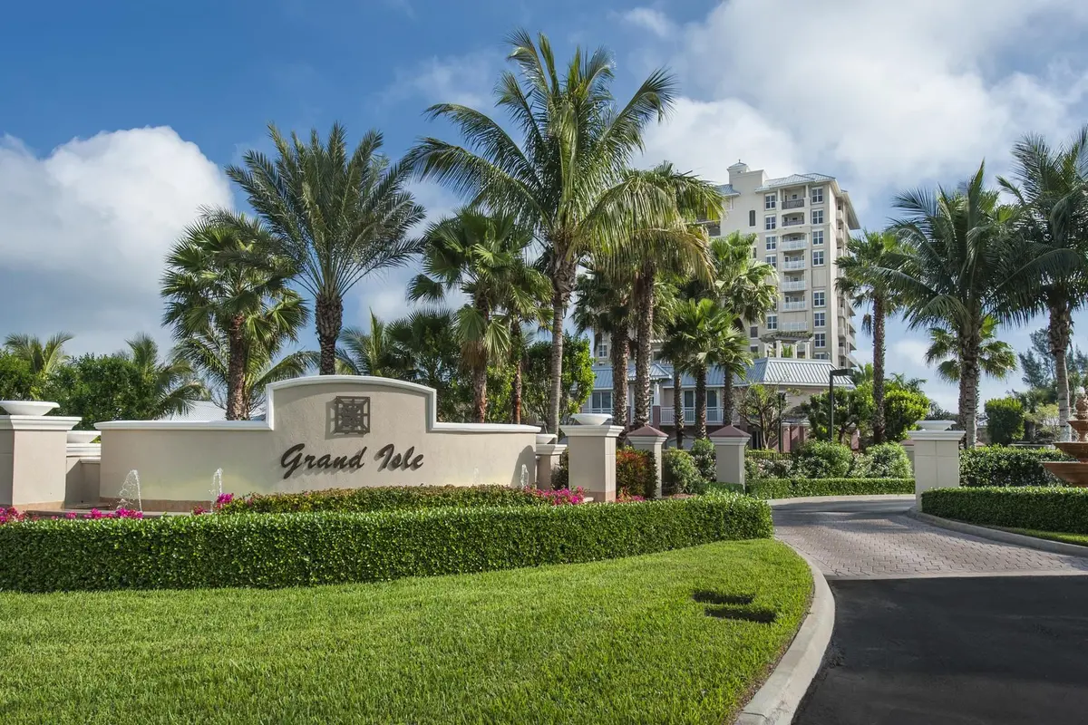 Exterior front at 3702 N Highway A1a 1103, Fort Pierce