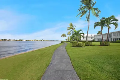 2170 Ibis Isle Road 3, Palm Beach – sold