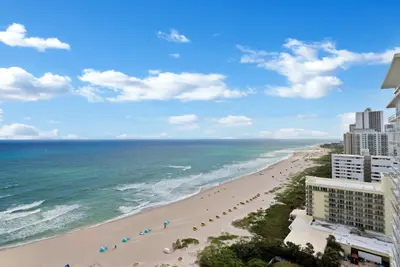 3800 N Ocean Drive 1950-A, Riviera Beach – sold