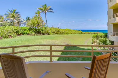 3407 S Ocean Boulevard 1-D, Highland Beach – sold