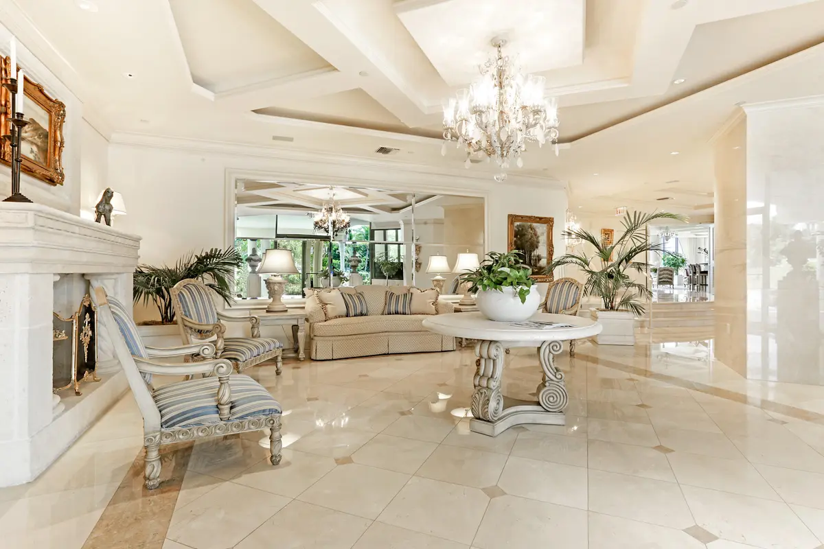 800_US1_32_web at 800 Ocean Drive 305, Juno Beach