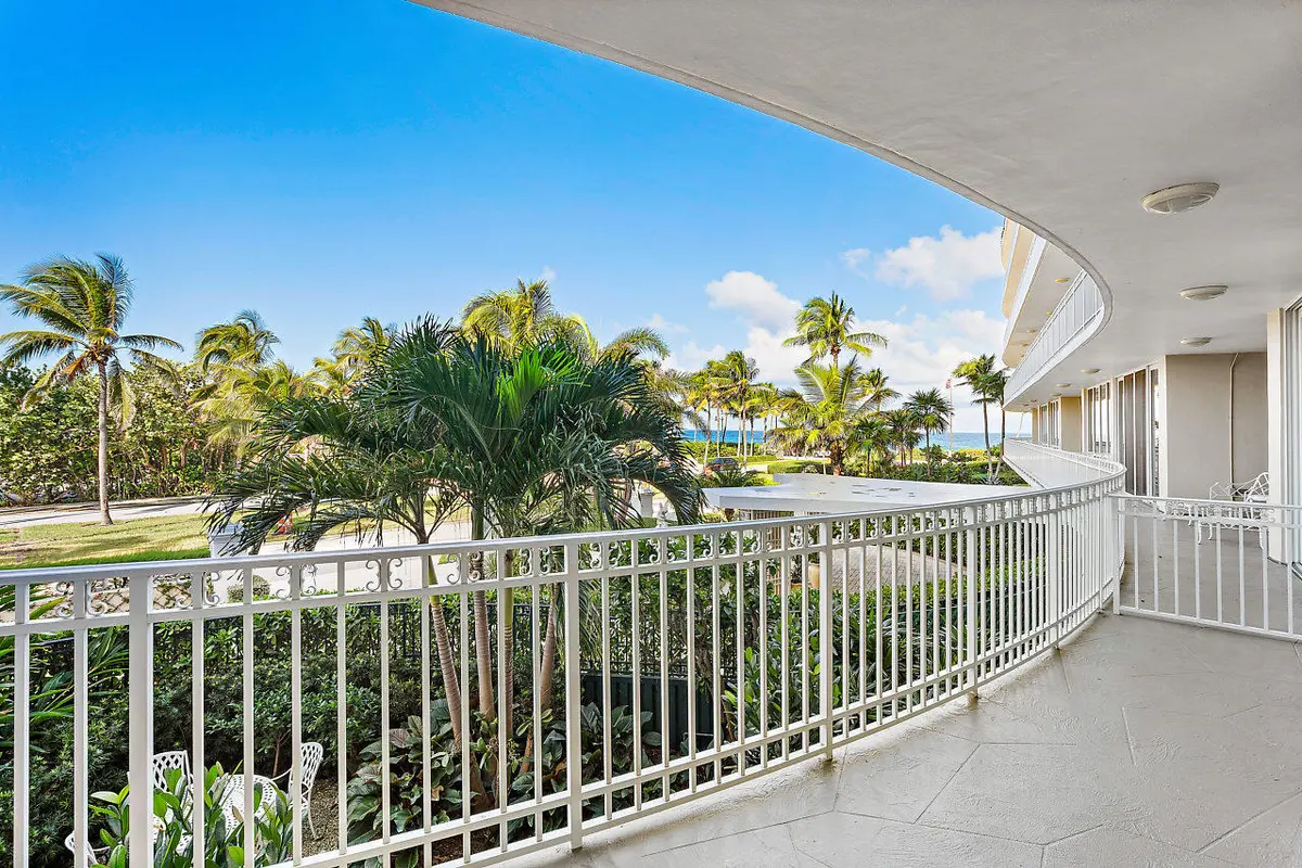 022-100RoyalPalmWay-PalmBeach-FL-small at 100 Royal Palm Way F2, Palm Beach
