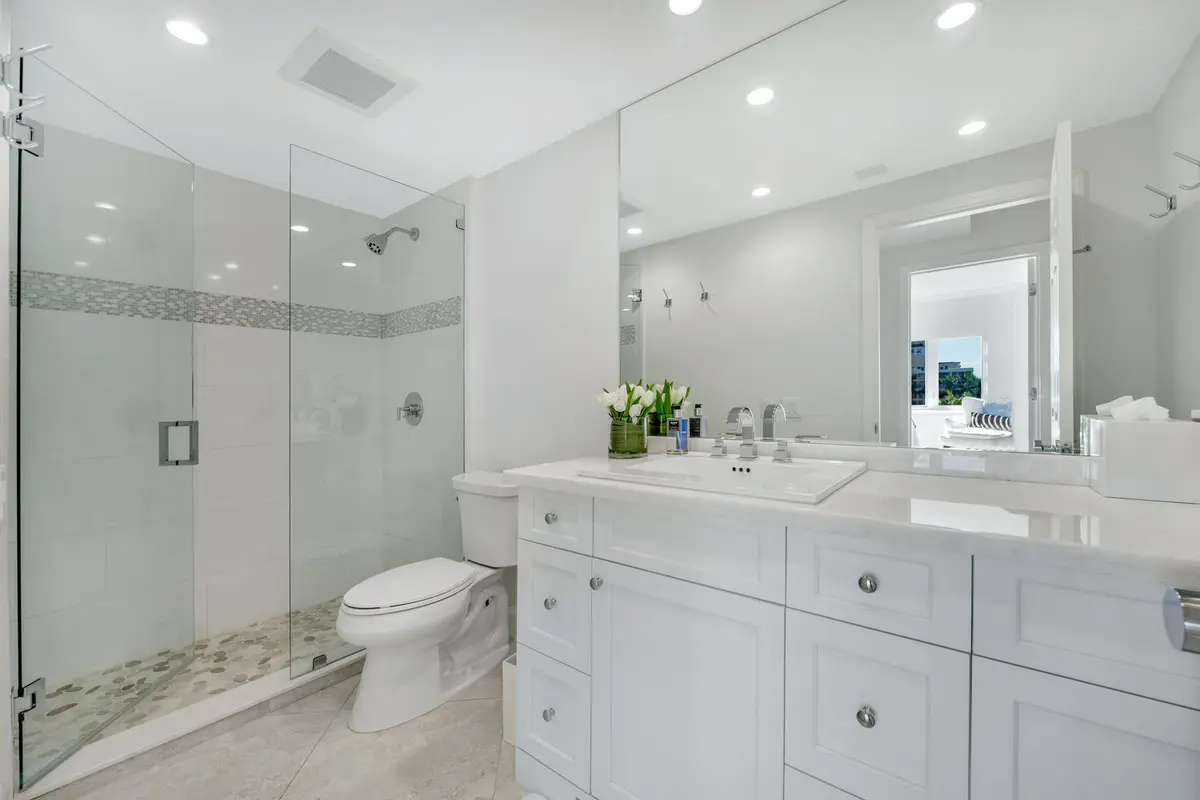 Bath at 250 Bradley Place 602, Palm Beach