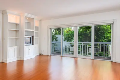 250 Bradley Place 206, Palm Beach – sold