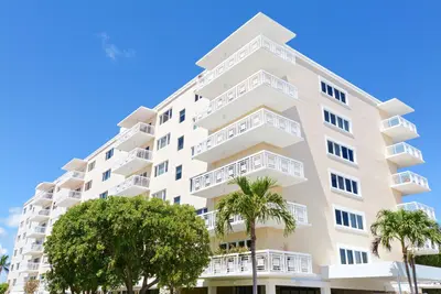 250 Bradley Place 302, Palm Beach – sold