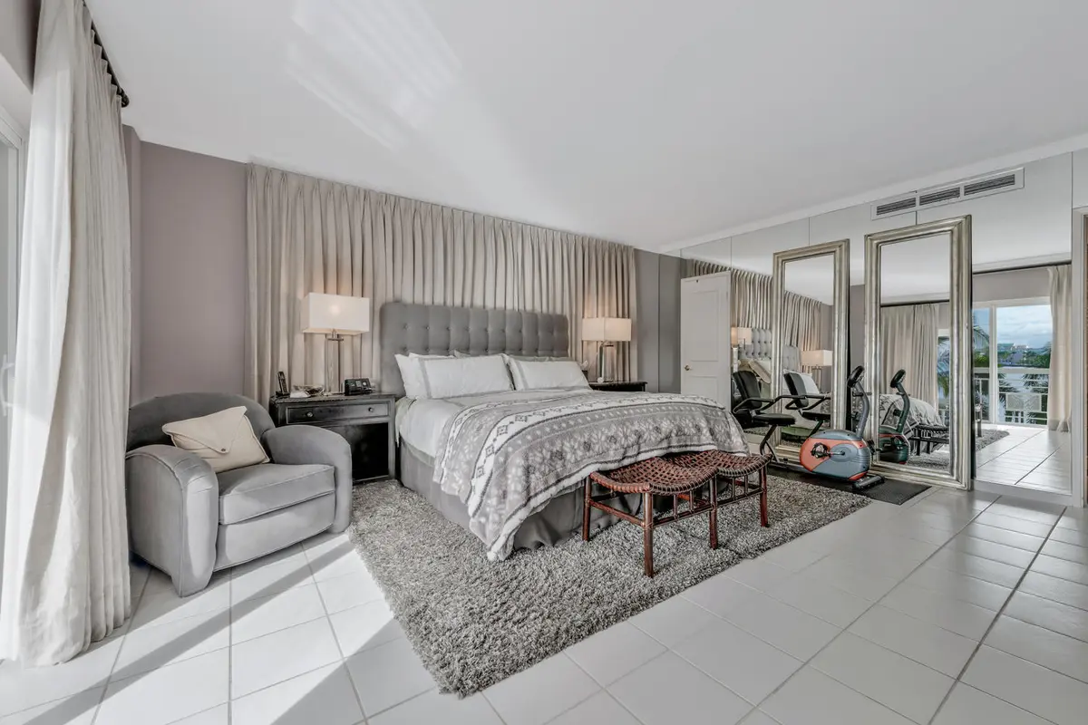 250 Bradley Pl Apt 308 Palm-large-011-9- at 250 Bradley Place 308, Palm Beach