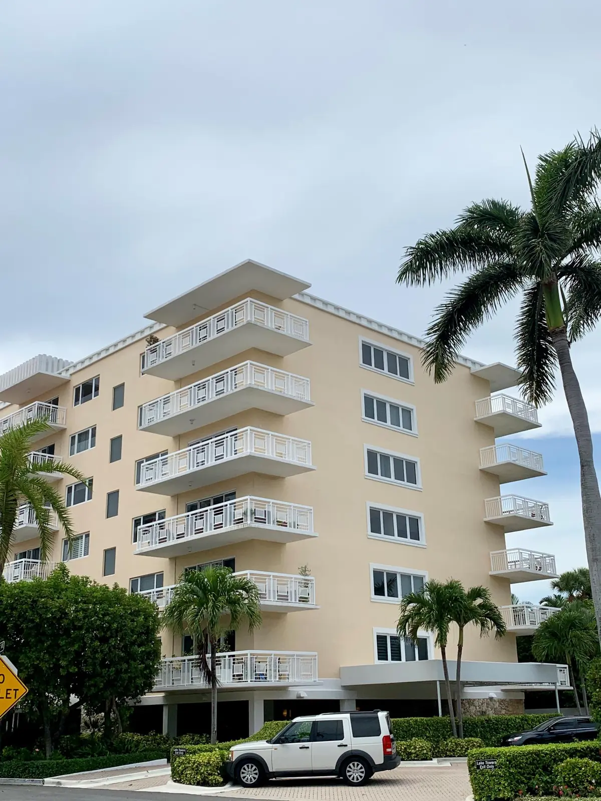 250 Bradley at 250 Bradley Place 206, Palm Beach