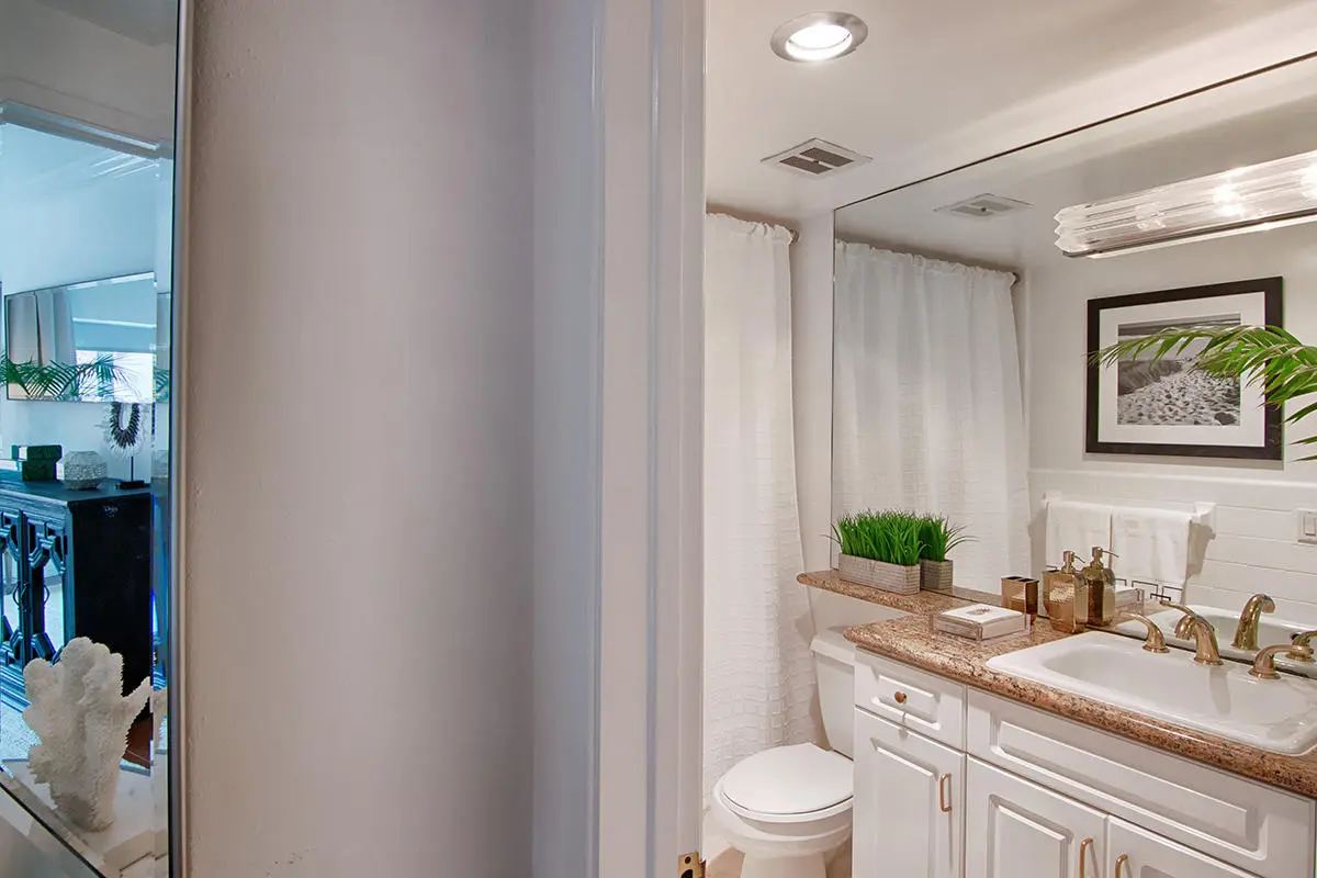 Bath at 250 Bradley Place 206, Palm Beach