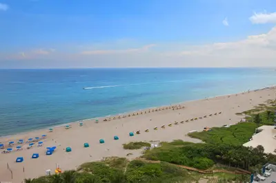 3800 N Ocean Drive 1550, Singer Island – sold