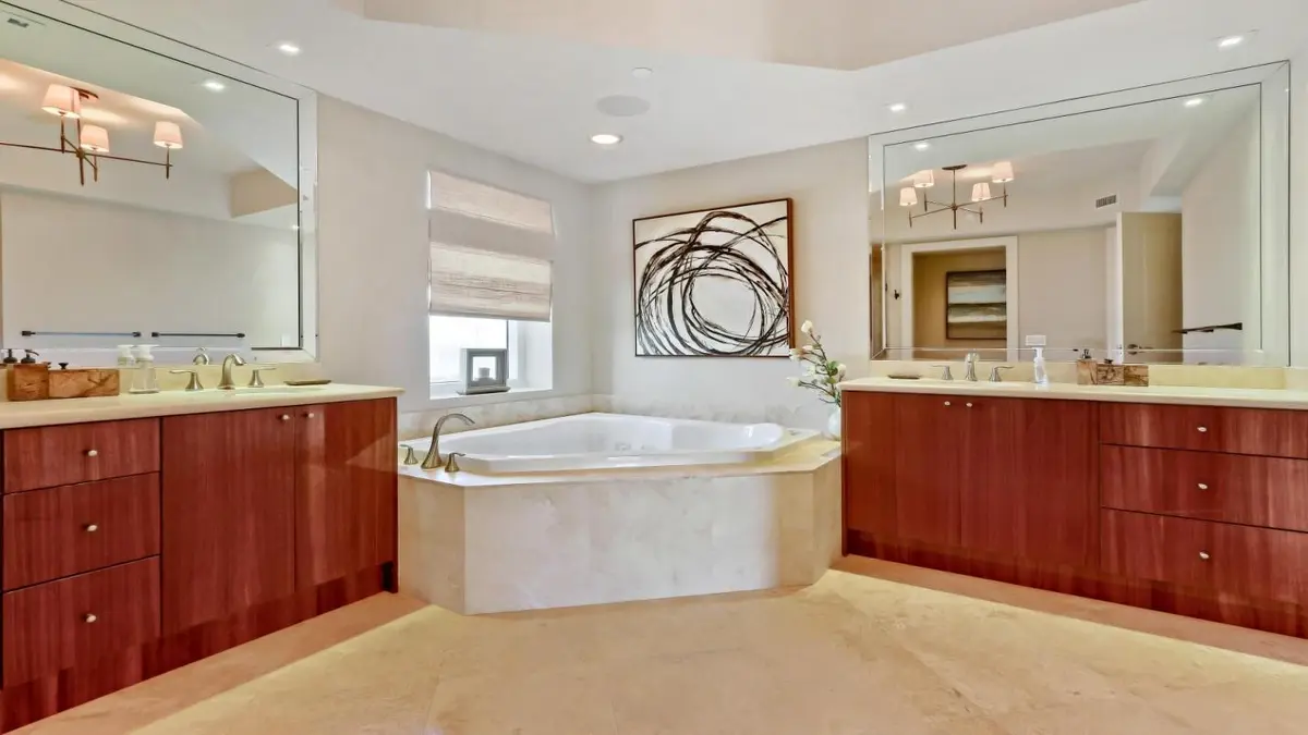 2205b 7 at 2700 N Ocean Drive 2205b, Singer Island