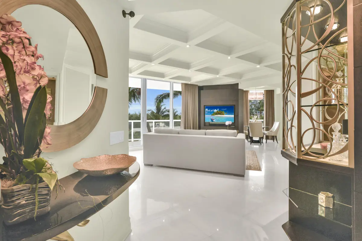 Marble Flooring at 2700 N Ocean Drive 206b, Singer Island