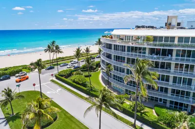 100 Royal Palm Way C-1 & C2, Palm Beach – sold