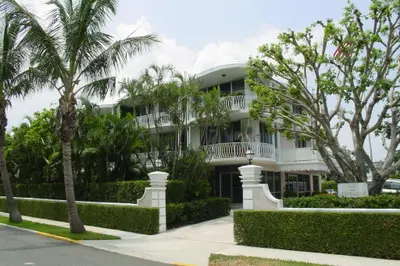 429 Australian Avenue 7, Palm Beach – sold