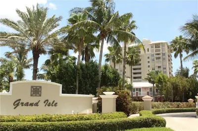 3702 N Highway A1a 1003, Hutchinson Island – sold