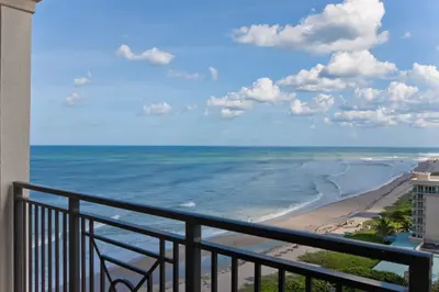 3800 N Ocean Drive 1450, Singer Island – sold