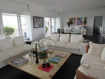 315 S Lake Drive Phd, Palm Beach – sold