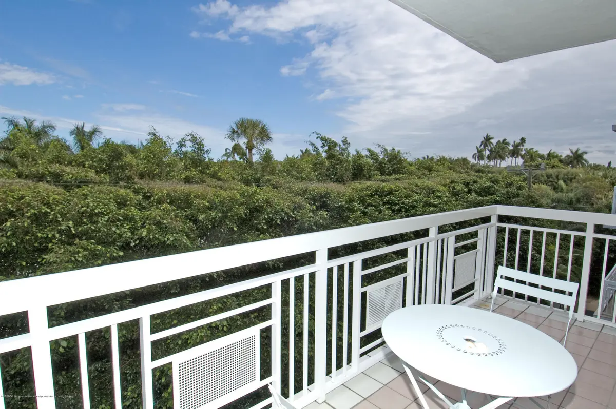 250 Bradley Place 405, Palm Beach, FL – photo 8