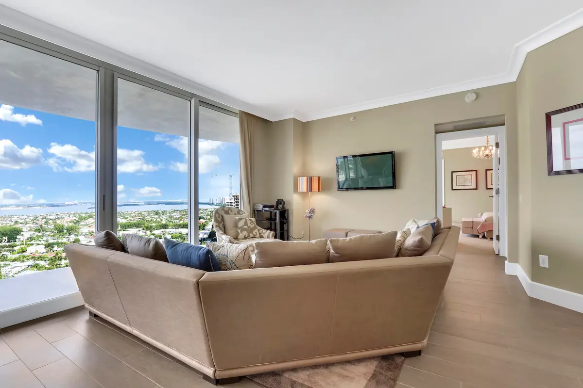 Ritz 1806B at 2700 N Ocean Drive 1806b, Singer Island
