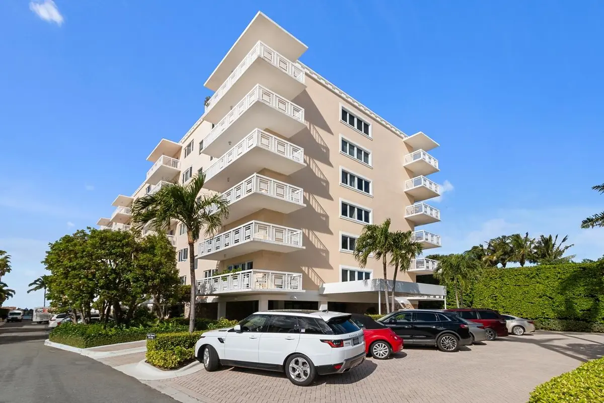 250 Bradley Place 307, Palm Beach, FL – photo 1