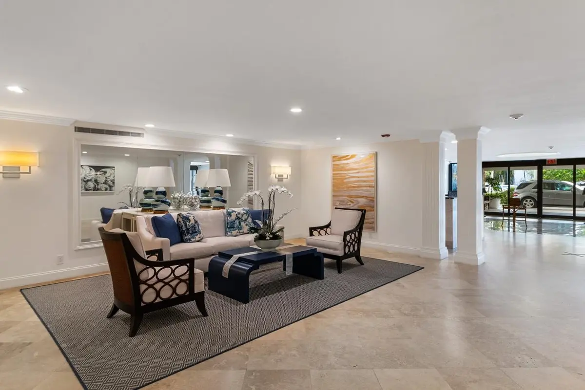 250 Bradley Place 307, Palm Beach, FL – photo 3
