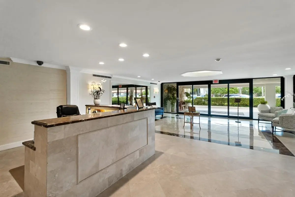 250 Bradley Place 307, Palm Beach, FL – photo 4