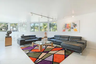 2565 S Ocean Boulevard 104n, Highland Beach – sold