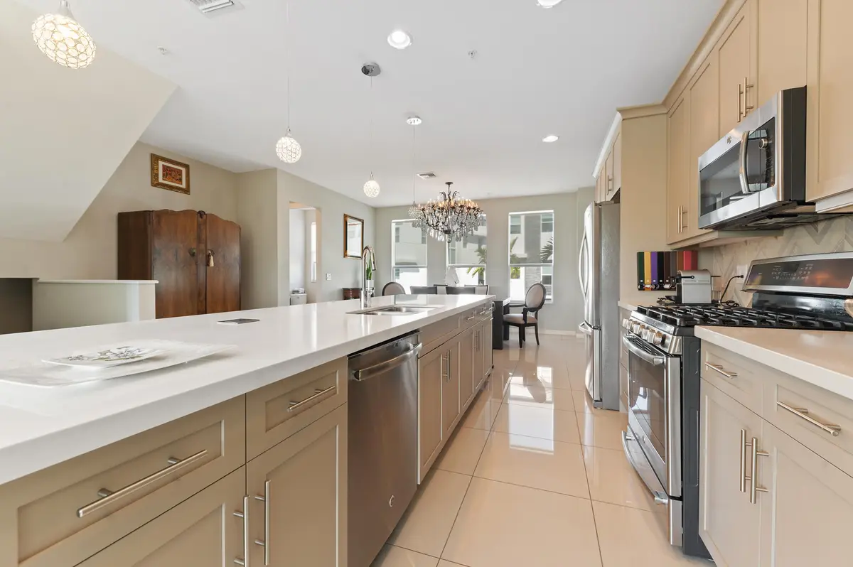 Kitchen at 2900 NE 12th Terrace 5, Oakland Park