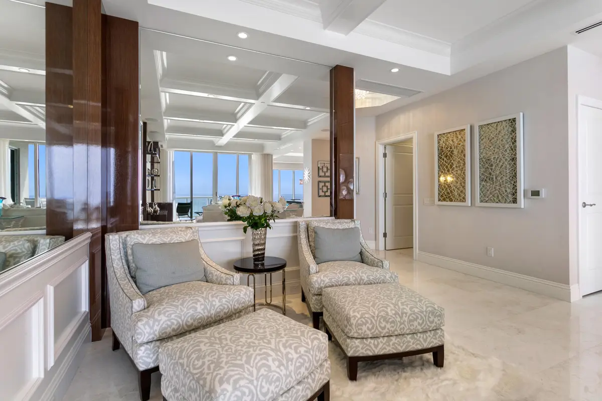 Seating Area at 2700 N Ocean Drive Lph2b, Singer Island