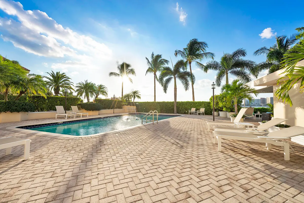 250 Bradley Place 210, Palm Beach, FL – photo 3