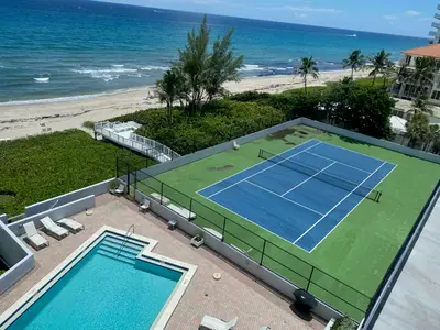3407 S Ocean Blvd 7 C, Highland Beach – sold