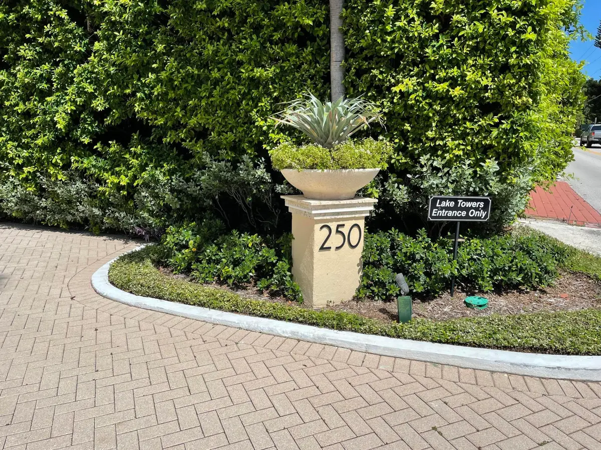 IMG_1115 at 250 Bradley Place 402, Palm Beach